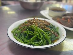 剁椒藤菜-洪霞餐馆