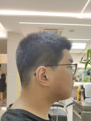 -优尚·烫·染·店