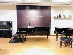 -柏斯音乐艺术中心·钢琴·吉他(上音店)