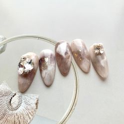 -BELLAREAL新美社