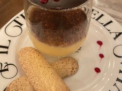 招牌提拉米苏-IL TEATRO 精品意大利餐厅