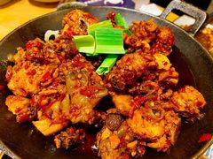 -野山舂·贵州现舂酸汤火锅(鸿通城店)