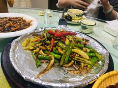 -秦臻海鲜农家乐(奉贤店)