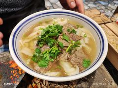 -破瓦寒窑·地摊烤羊排