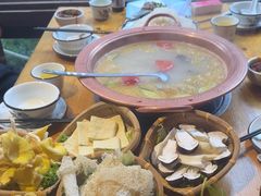 -民食香·腊排骨野生菌美食(木府店)