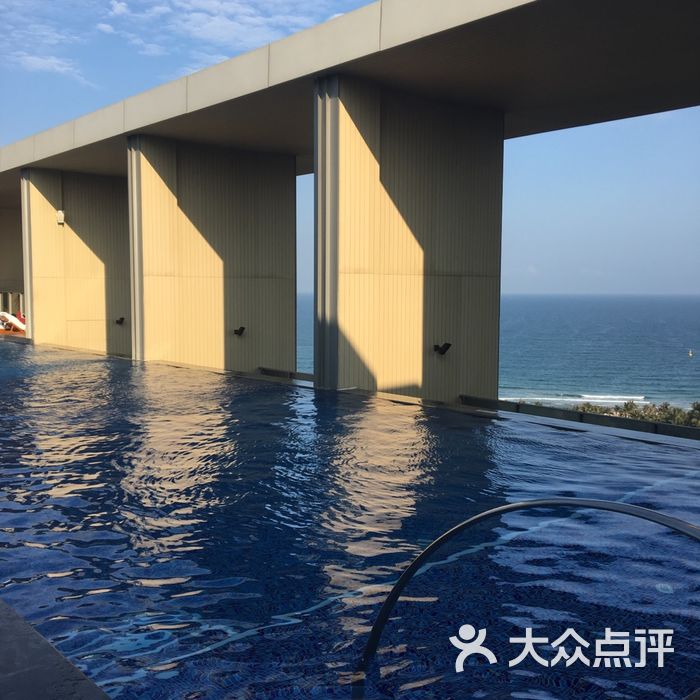 艾迪逊度假酒店楼顶无边泳池图片-北京豪华型-大众点评网