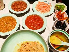 -裕兴记•蟹黄面馆(人民广场店)