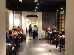 大堂-北平食府·北京烤鸭(北京西站六里桥店)