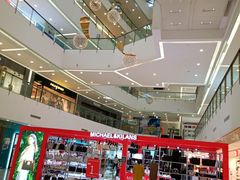 -新田360广场(上海华侨城店)