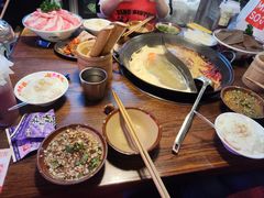 -萍姐火锅·公路夜市(武汉首店)