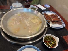 -老来福·非遗酸汤兔(凯旋路店)
