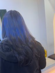 -V7 HAIR SALON