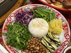 -闯关东东北农家菜(崂山石老人店)