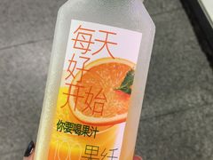-全家便利店(上海南站站店)