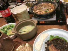 -老滇山寨•云南特色菜•地方菜•民族风情歌舞表演(金碧店)