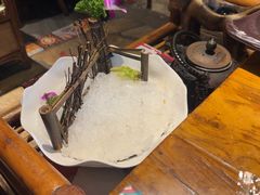 -老牌坊云南鱼豆花火锅(爱建店)