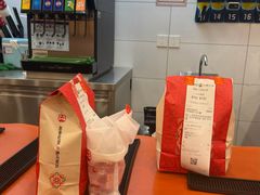 -塔斯汀中国汉堡(浦东绿地东海岸店)