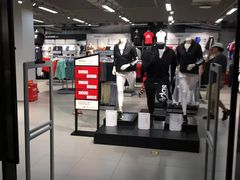 -SKECHERS 斯凯奇(上海国际时尚中心店)