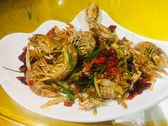 -覃记海鲜美食餐厅