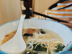 -灵芝妹子海鲜米线(香炉礁山姆店)