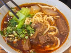 红烧牛腩面-醉牛腩·面小馆