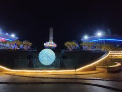 -亚龙湾中心广场