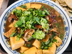 卤煮火烧-门框胡同百年卤煮(新街口店)