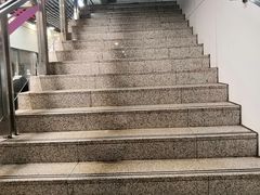 -龙溪路(地铁站)