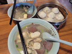 金陵小笼汤包-金原鸭血粉丝汤·汤包·脆皮烤鸭(南京博物院店)