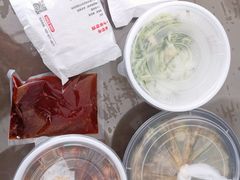 -荀记肉夹馍(三八家乐福店)