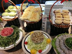 -海派美食·家宴海鲜青岛菜·石锅鲽鱼头(东方城店)