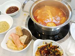 -鲸之味回转自助小火锅(钟鼎名悦店)