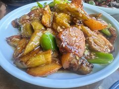 -95号酱骨·一块豆腐(展春园西路店)