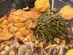 -田家大院东北农家菜铁锅炖(西安总店)