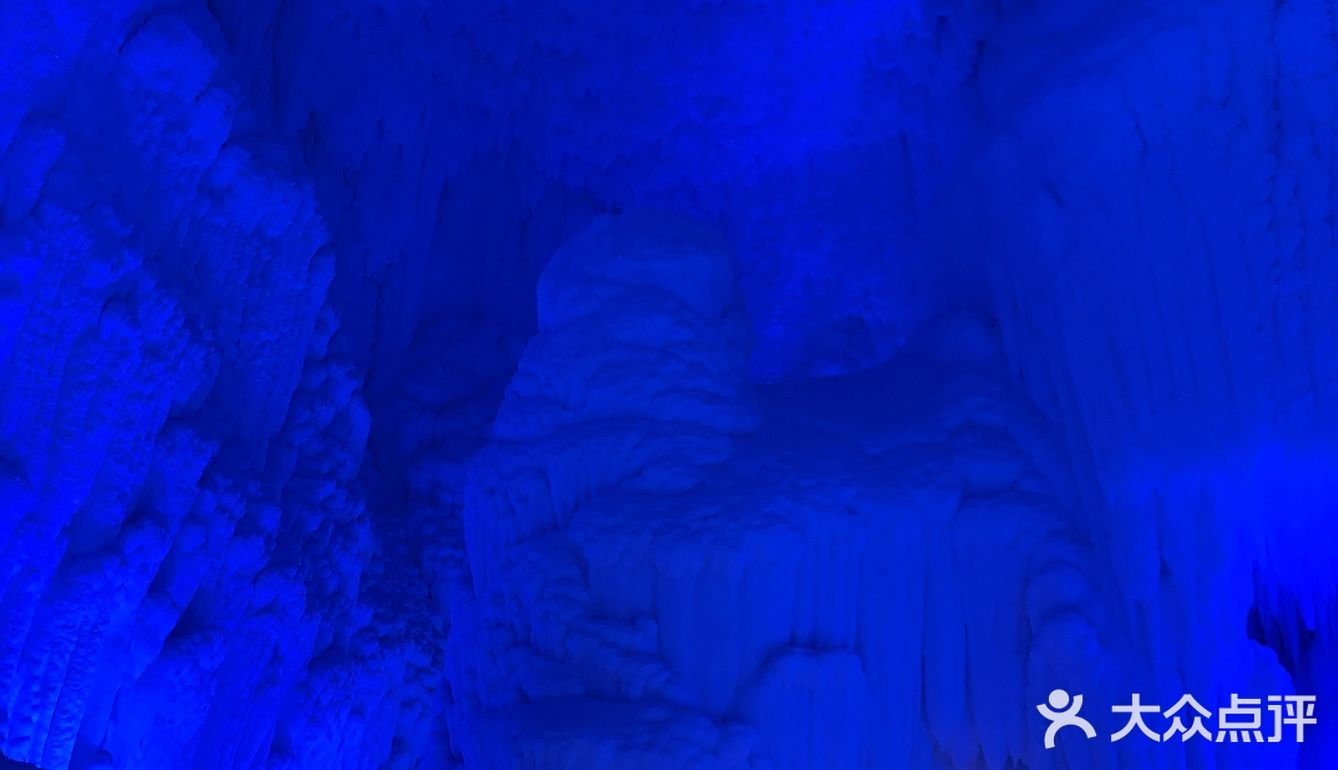 世界最大的冰洞群