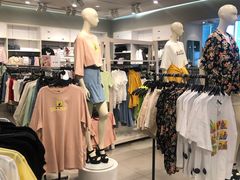 -H&M(鹏欣水游城店)