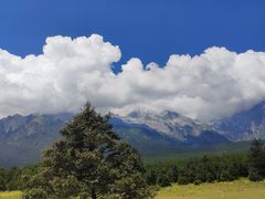 -玉龙雪山游客服务中心