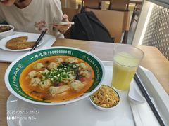 -重庆老字号·吴抄手·高豆花(T3航站楼店)