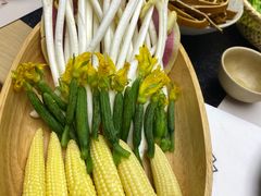 小黄瓜小玉米花生芽拼盘-山缓缓火锅(苏州仁恒仓街店)
