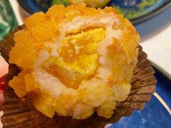 咸蛋黄鲜虾球-荟廷·晶萃(陆家嘴尚悦湾店)