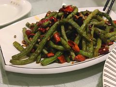 -黄家饺子东北特色菜馆(湖滨商业街店)
