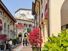 -佛罗伦萨小镇广佛名品奥特莱斯(疏港路店)