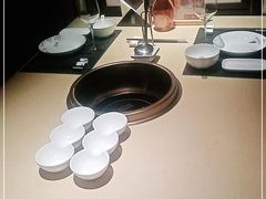-余欢领鲜火锅(新街口店)