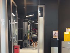 -超级猩猩健身·私教(上海体育场店)