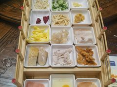 -香麒园·过桥米线·南湖雅宴