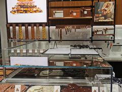 面包甜点陈列柜-Laderach 莱德拉(上海环贸iapm店)