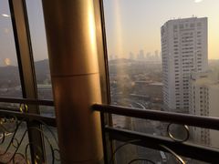 -汇泉王朝大饭店-旋转餐厅(南海路店)