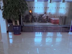 -茂菊口腔连锁(浦东南路店)