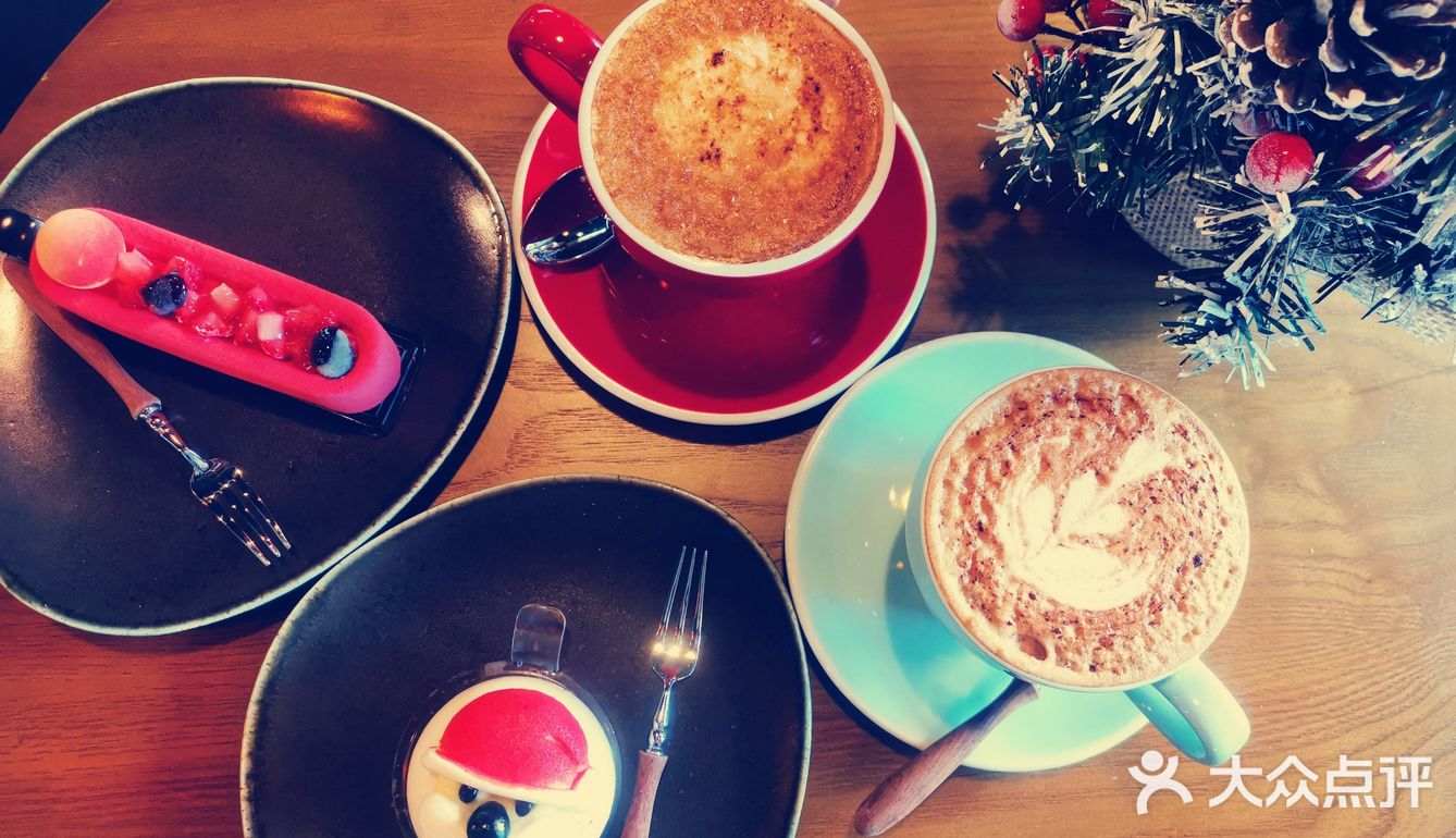 第一次探店献给了咖法森林！