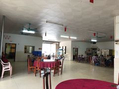 大堂-正宗高流河饭店原创风姜鸡